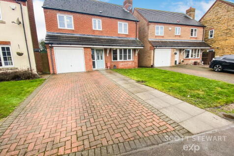 Morris Close, Peterborough PE7 4 bed detached house for sale