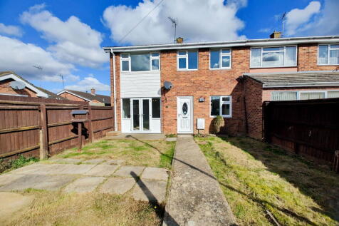 Smiths Drive, March PE15 2 bed end of terrace house for sale