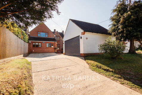 Witham Road, Braintree CM77 5 bed detached house for sale