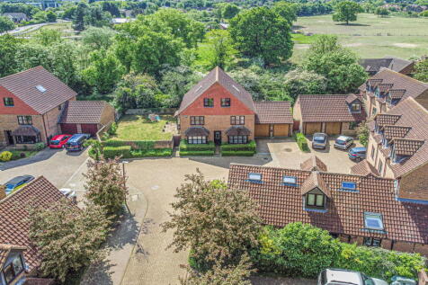 Catesby Croft, Milton Keynes MK5 5 bed detached house for sale
