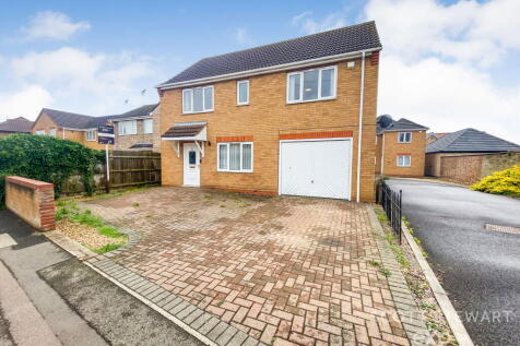 Hallcroft Road, Peterborough PE7 4 bed detached house for sale