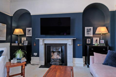 Brunswick Place, Aberdeen AB11 4 bed duplex for sale
