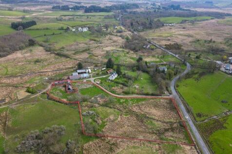 Castle Douglas DG7 3 bed property with land for sale