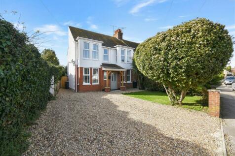 4 bedroom semi-detached house for sale