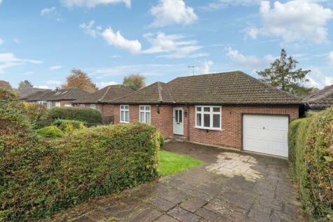 4 bedroom detached bungalow for sale