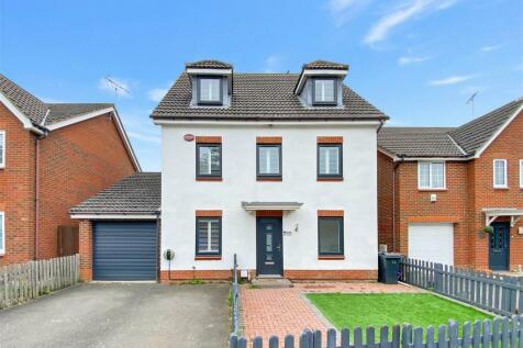 5 bedroom detached house for sale