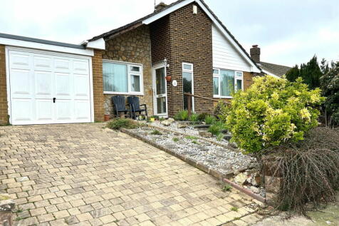 Castle Avenue, Broadstairs CT10 3 bed detached bungalow for sale