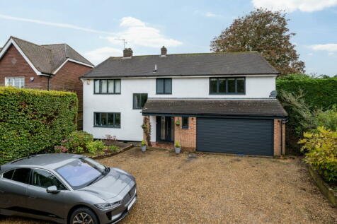 5 bedroom detached house for sale