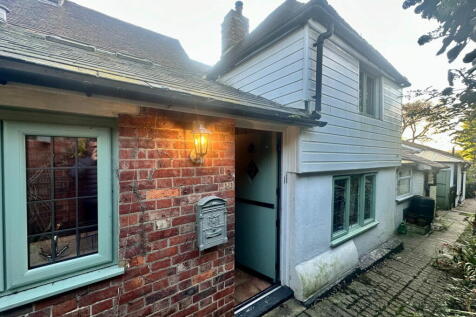 2 bedroom cottage for sale