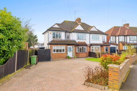 4 bedroom semi-detached house for sale