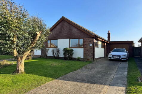 Beauxfield, Dover CT16 3 bed detached bungalow for sale