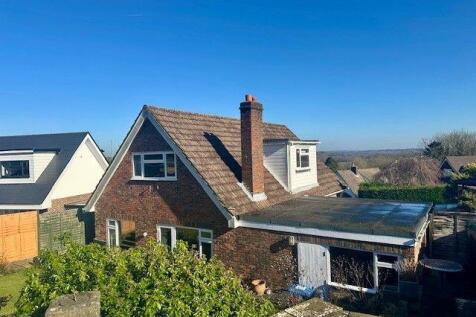 Marlpit Road, East Grinstead RH19 4 bed detached house for sale