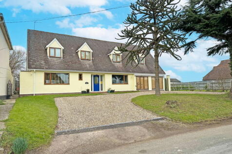 North End, Halstead CO9 4 bed detached house for sale
