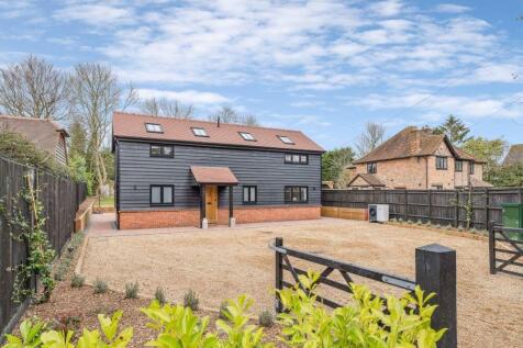 Tower Hill, Chipperfield WD4 3 bed detached house for sale