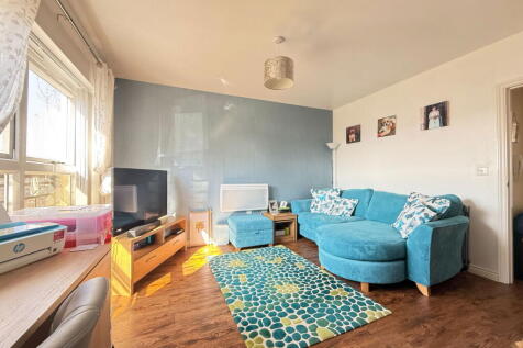 Ward View, Chatham ME5 1 bed ground floor flat for sale