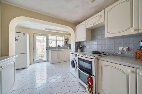 Park Lane, Birchington CT7 2 bed detached bungalow for sale