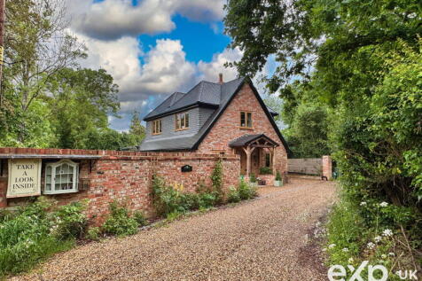 Staplehurst Road, Cranbrook TN17 4 bed detached house for sale