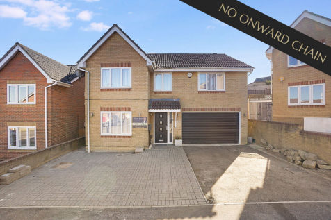 Peacock Rise, Chatham ME5 4 bed detached house for sale