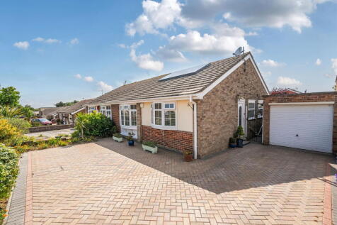 Borrowdale Avenue, Ramsgate CT11 2 bed semi