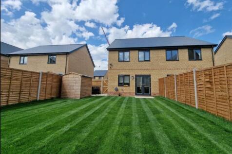 Whiting Avenue, Greenhithe DA9 3 bed semi