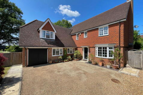 Fen Meadow, Sevenoaks TN15 5 bed detached house for sale