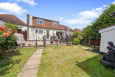 3 bedroom semi-detached bungalow for sale