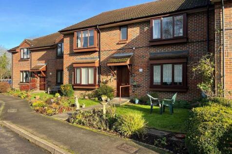 High Street, Abbots Langley WD5 1 bed flat for sale