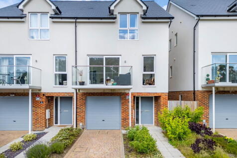 4 bedroom semi-detached house for sale