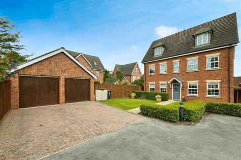 5 bedroom detached house for sale