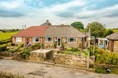 3 bedroom semi-detached bungalow for sale