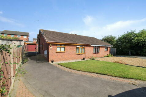 2 bedroom semi-detached bungalow for sale