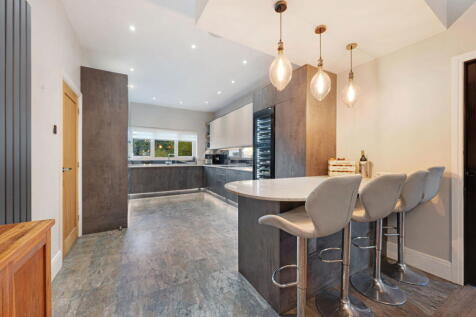 Moor Lane, Preston PR4 6 bed detached house for sale