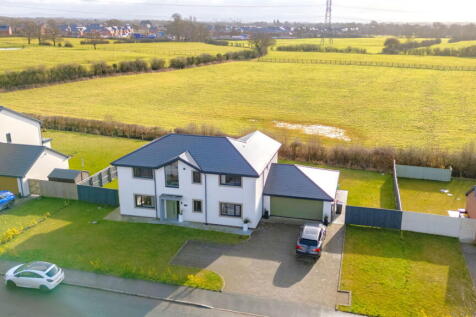 Bartle Lane, Preston PR4 4 bed detached house for sale