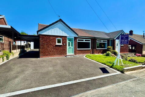 3 bedroom semi-detached bungalow for sale