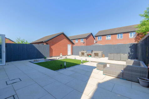 Riversleigh Way, Preston PR4 4 bed detached house for sale