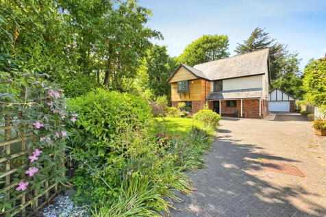 Cockermouth CA13 4 bed detached house for sale
