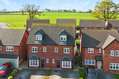 4 bedroom semi-detached house for sale