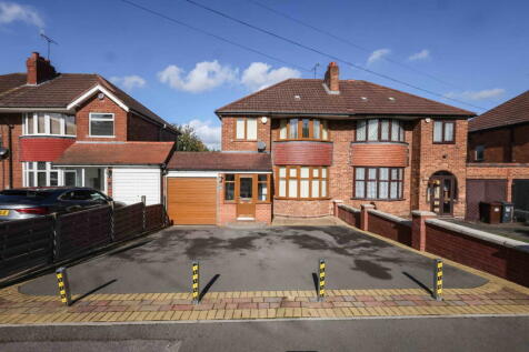 Coniston Avenue, Solihull B92 3 bed semi