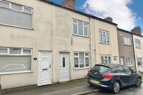West Street, Tamworth B77 2 bed terraced house for sale