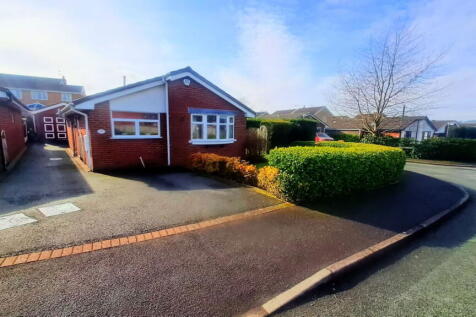 2 bedroom detached bungalow for sale