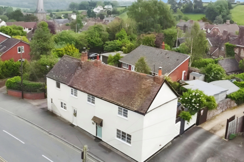 Childe Road, Kidderminster DY14 2 bed semi