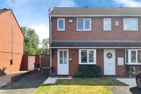 St. Oswalds Close, Kidderminster DY10 2 bed end of terrace house for sale