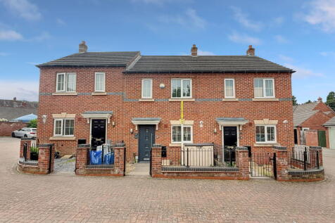 Pooler Close, Telford TF1 2 bed terraced house for sale