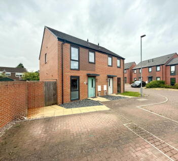 2 bedroom semi-detached house for sale