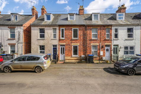 Sidney Road, Woodford Halse NN11 3 bed terraced house for sale