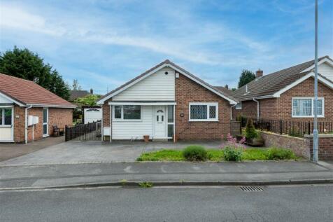 2 bedroom detached bungalow for sale