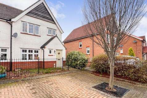 Holtby Avenue, Cottingham HU16 3 bed end of terrace house for sale