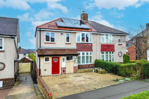 3 bedroom semi-detached house for sale