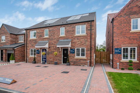 3 bedroom semi-detached house for sale
