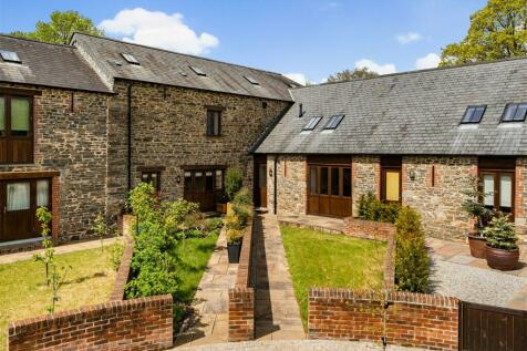 2 bedroom barn conversion for sale